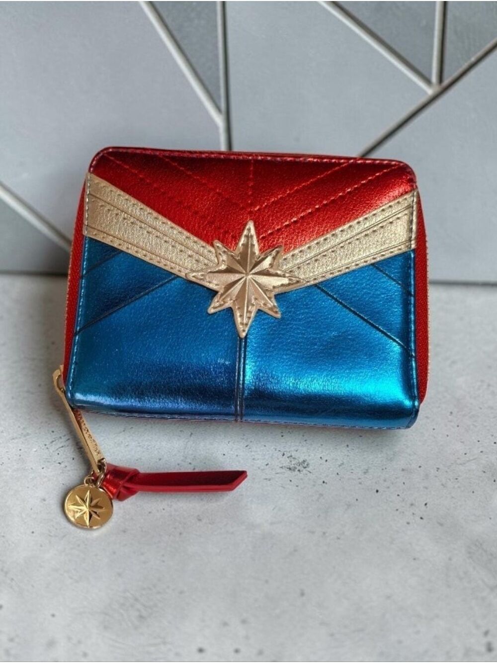 Loungefly Captain Marvel metallic wallet see pics